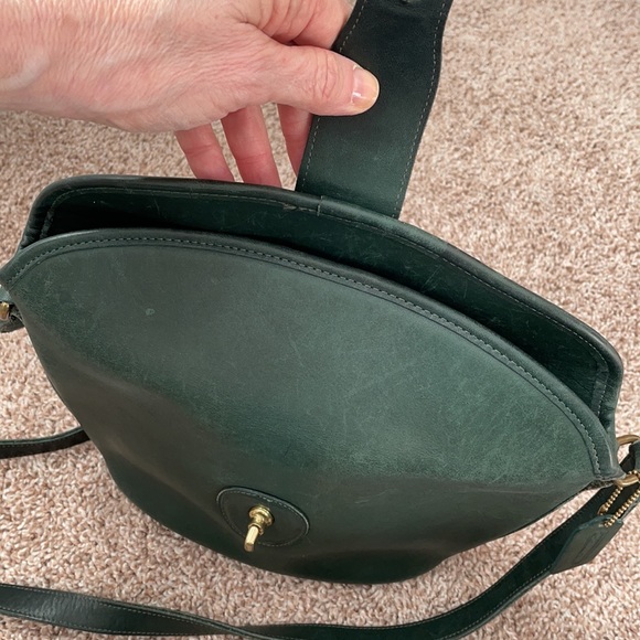 **RARE** VINTAGE Coach 💚 Green Leather Shoulder Bag - Picture 8 of 11